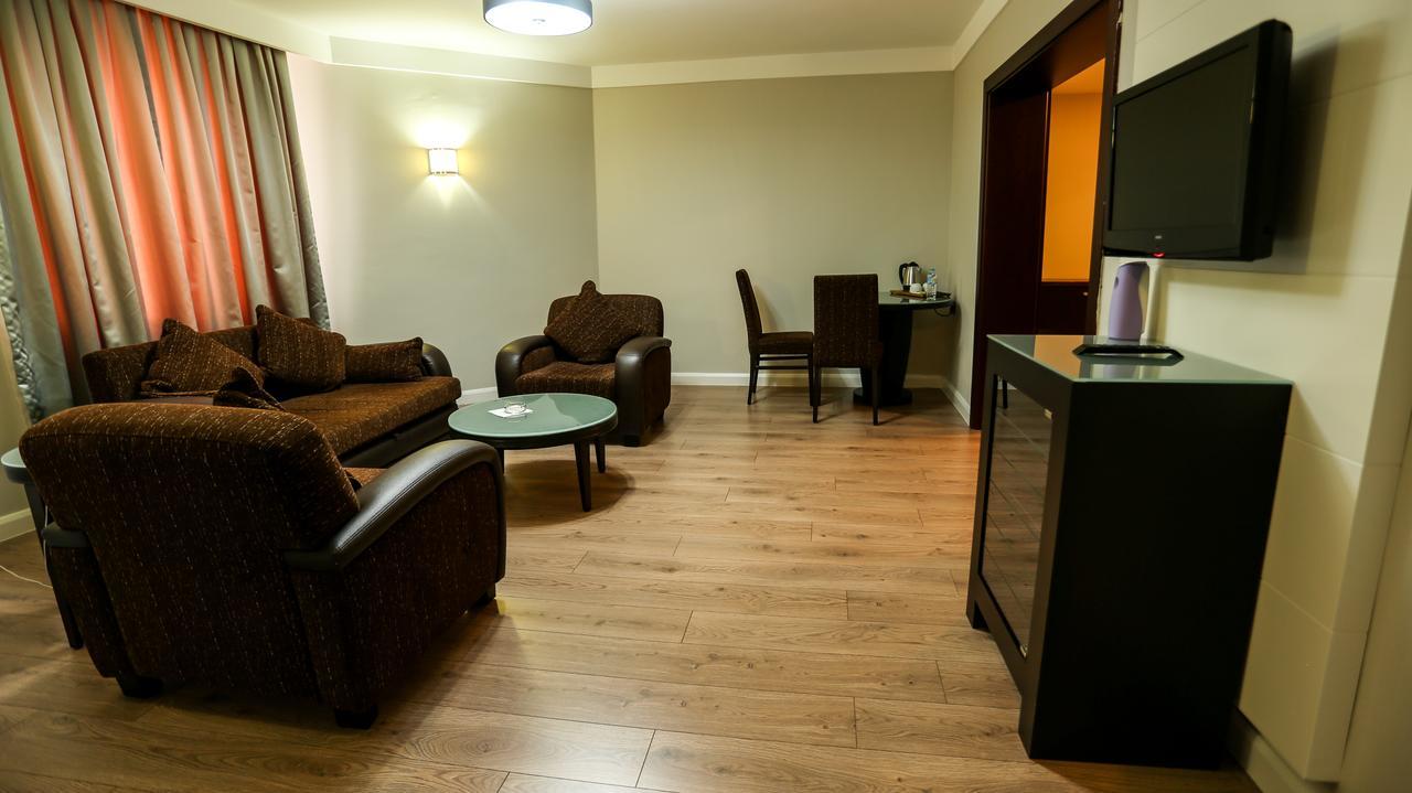 Sivas Bueyuek Hotel Eksteriør bilde
